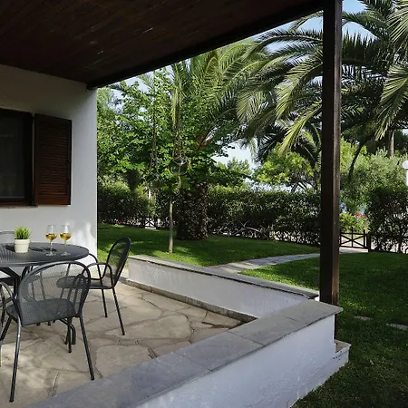 Trikorfo Lejlighedshotel Yerakini