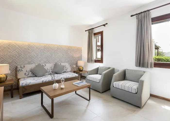 Trikorfo Aparthotel 4*