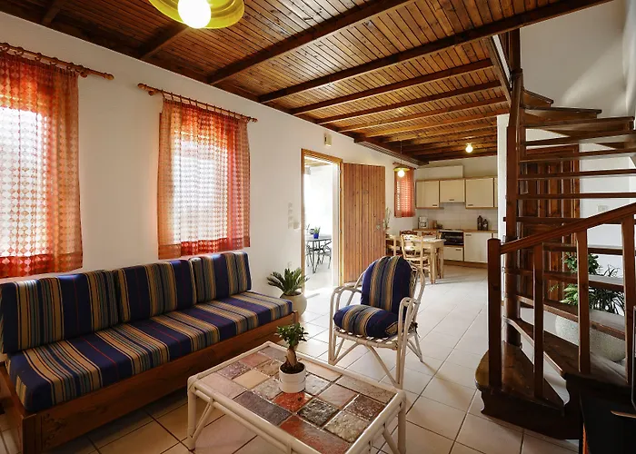 Apart Otel Trikorfo Gerakini