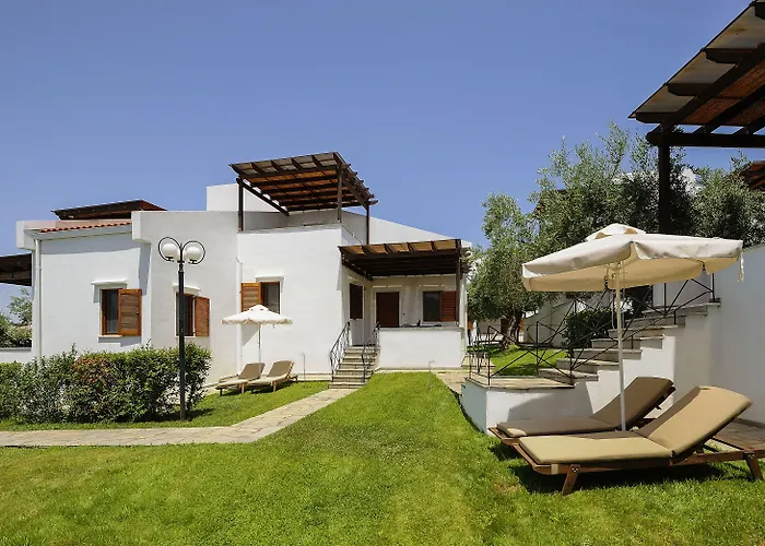 Apart Otel Trikorfo 4*