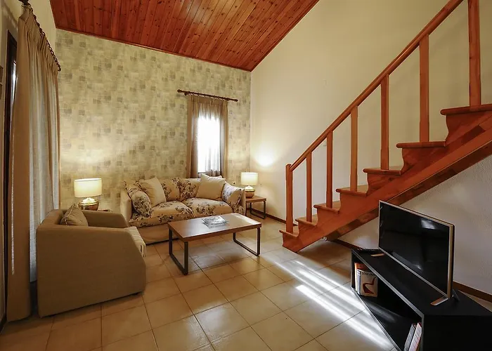 Apart Otel Trikorfo Gerakini