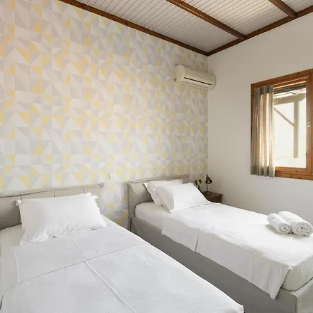 特里考夫海滩酒店 4*