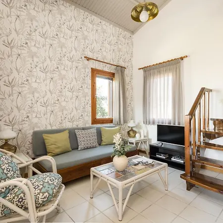 特里考夫海滩酒店