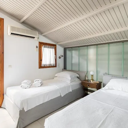 特里考夫海滩酒店