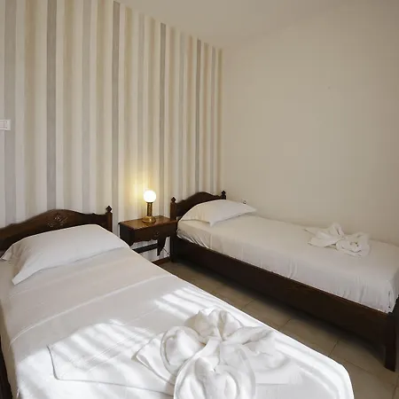 Hotel apartamentowy Trikorfo Gerakini