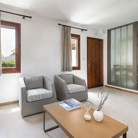 Trikorfo Aparthotel 4*