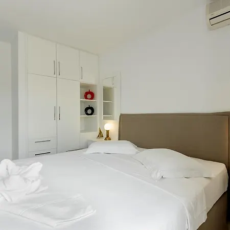 特里考夫海滩酒店 4*