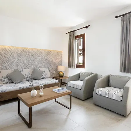 Trikorfo Aparthotel 4*