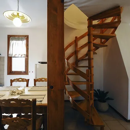 Trikorfo Hotel de apartamente 4*